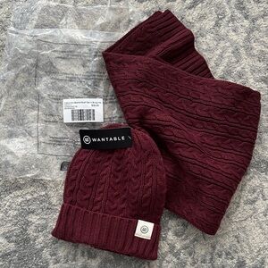Wantable Burgundy Cable Knit Beanie & Scarf Set